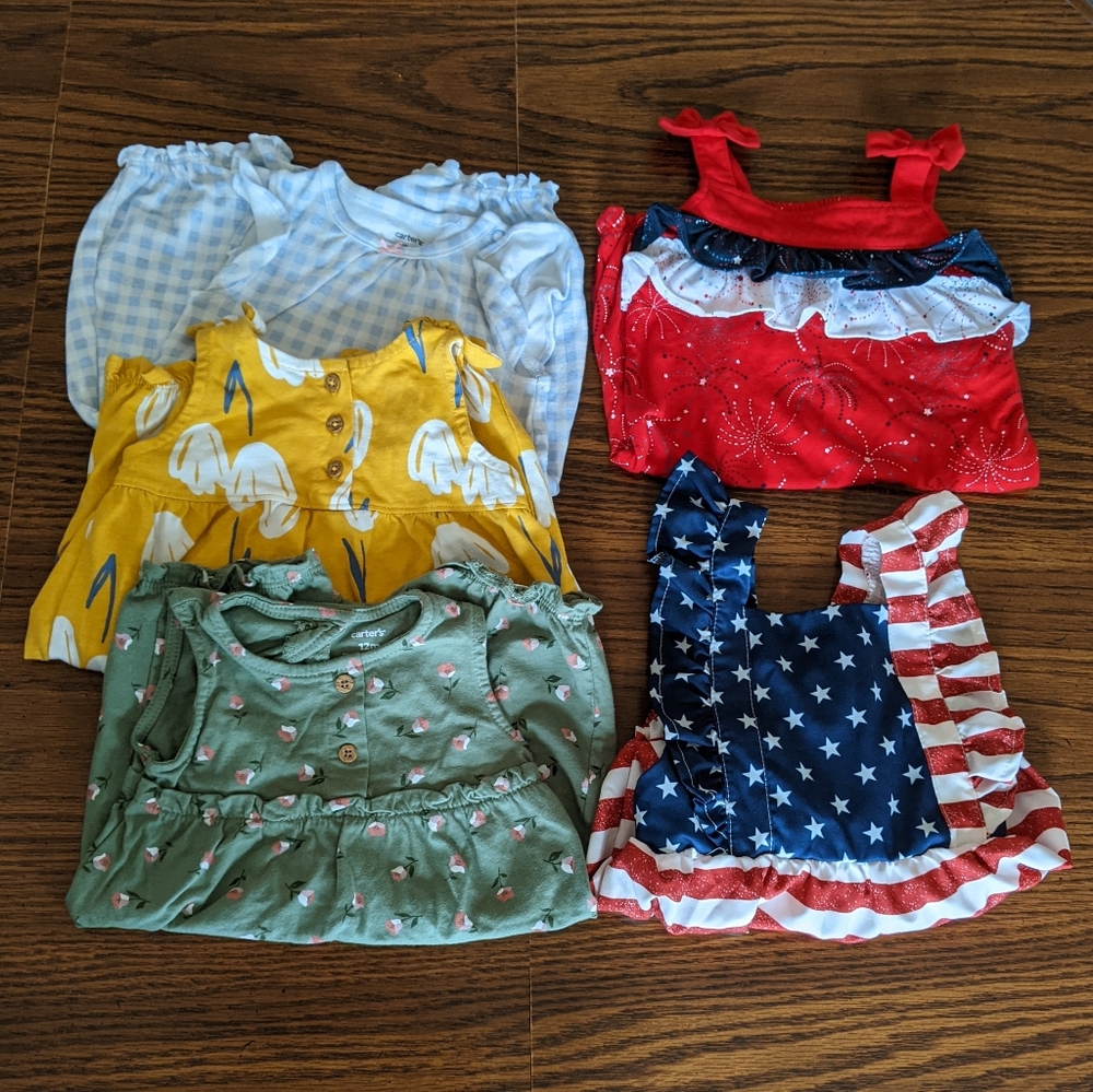 Lot of 7 - size 12 months Rompers